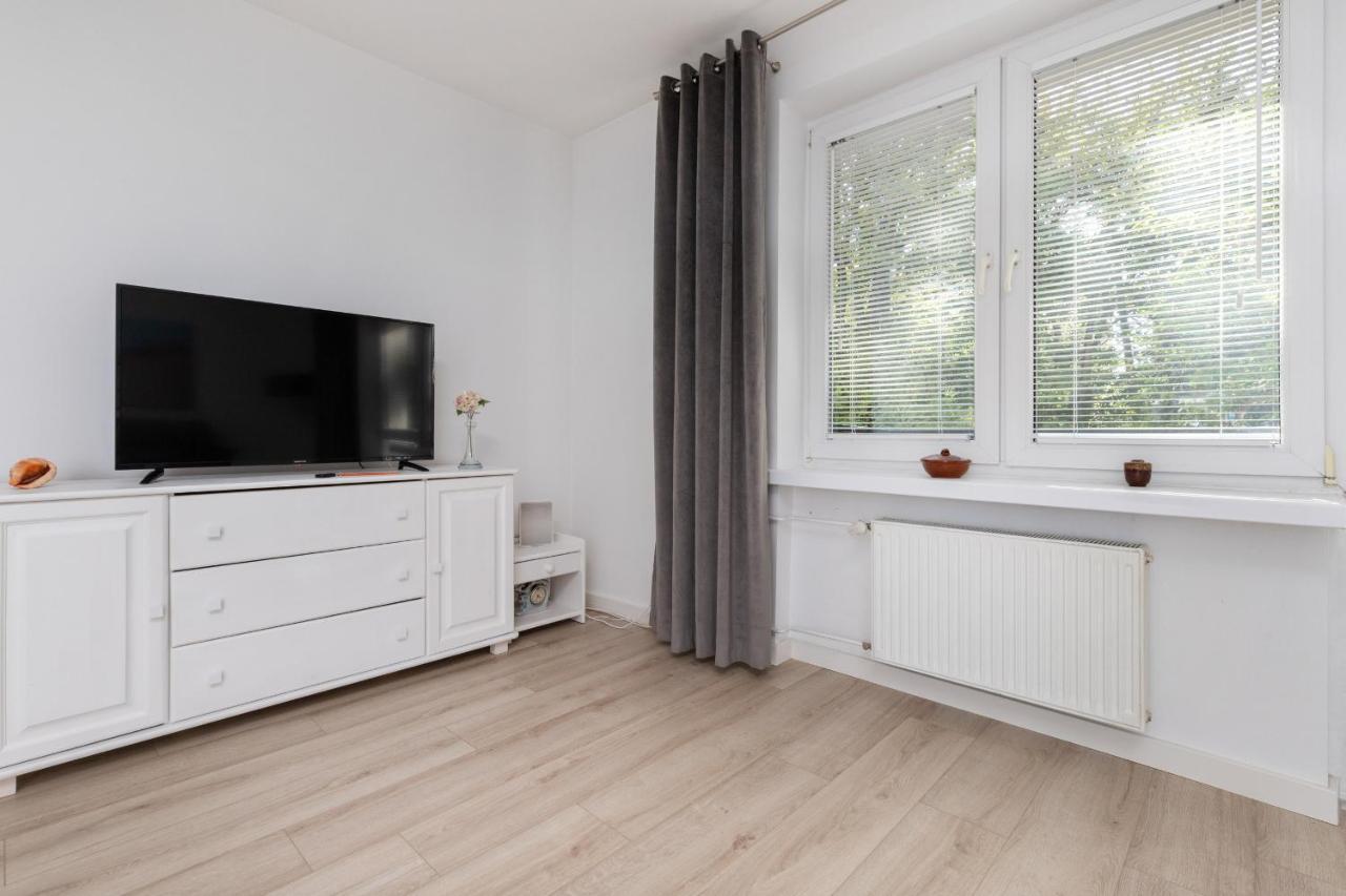 Gdanska Two-Bedroom Apartment Brzezno Beach By Noclegi Renters Luaran gambar