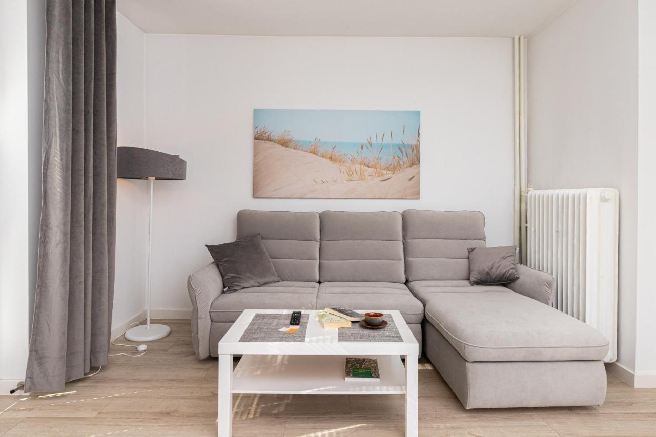 Gdanska Two-Bedroom Apartment Brzezno Beach By Noclegi Renters Luaran gambar