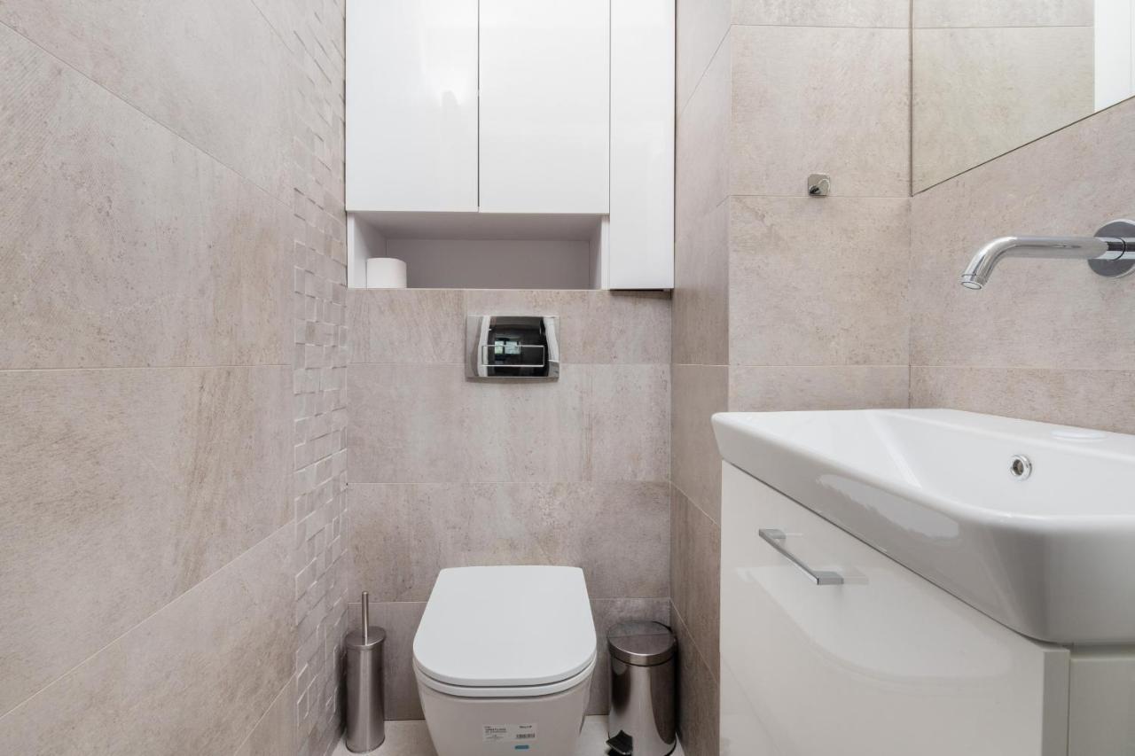 Gdanska Two-Bedroom Apartment Brzezno Beach By Noclegi Renters Luaran gambar